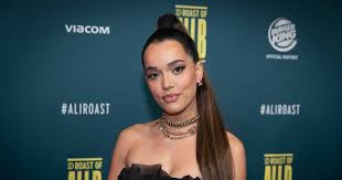 De natte droom voor elke hetero. Bibi Is Showered With Kisses And Thierry Makes Time For Love Show Netherlands News Live