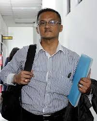Waran tangkap itu dikeluarkan terhadap nur sajat kerana tidak hadir tanpa sebarang alasan bagi pendakwaan kes di mahkamah. Mahkamah Keluar Waran Tangkap Terhadap Lelaki Rogol Budak Perempuan Semasa Mstar