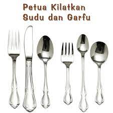 Kue yang simple ini bisa kalian jadikan camilan terutama menjelang lebaran nanti. Garpu Or Garfu