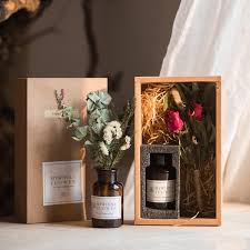 dried flower and glass bottle gift set rusticreach 크리스마스 선물 포장 꽃 상자 꽃