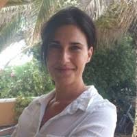 700+ perfiles de «Ester»