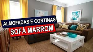 A sala decorada com sofá marrom geralmente transmite um ar de sofisticação. Almofadas E Cortinas Que Combinam Com Sofa Marrom Youtube