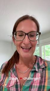 Sarah Shuster (@sarahsuzanne3737)