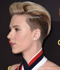 Scarlett Johansson Gets An Undercut Proves Us Wrong About Everything Scarlett Johansson Hairstyle Undercut Hairstyles Short Hair Styles