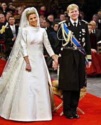We've arrived at number 4 in our series: Kate Middleton Brautkleid Grace Kelly Style Fem Com