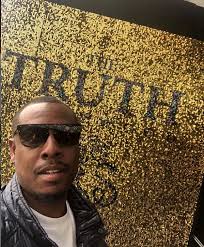 La clippers jokingly reenact paul pierce's stabbing incident. Espn S Paul Pierce In Trouble After Posting Video Of Himself With Strippers Rolling Out