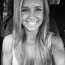 Amanda Briscoe's Instagram, Twitter & Facebook