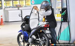 Check the latest petrol prices for ron95, ron97 and diesel in malaysia. Be Transparent On B40 Petrol Subsidy In East Malaysia Urges Sarawak Mp Free Malaysia Today Fmt
