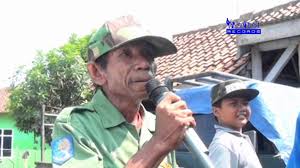 Download gambar 60 meme lucu 2018 bahasa sunda terbaru kabel via cukur bersihin orang gila lucu dia bilang pingin mirip ariel noah via www.youtube.com. Lucu Gokil Ngakak Pidato Sambutan Hansip Sukra Wetan Indramayu Wa Brontok Bontot Records Youtube