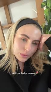 Chelsey Christian's Instagram, Twitter & Facebook