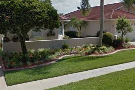 Is a full service lawn care company and is well renowned throughout the bradenton area. Bradenton Fl Lawn Care Service Lawn Mowing Landscaping Service Bradenton Lawn Care Pro