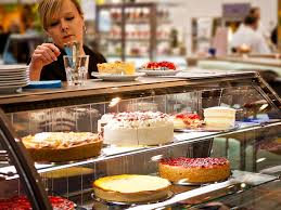 Wir haben 41.956 schmackhafte kuchen rezepte für dich gefunden! Backereitheke Kuchentheke Kuchenvitrine Kaufen Hagola Hagola