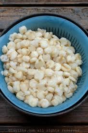 how to cook hominy corn or mote