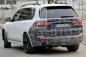 Hey guys, in today's video we will be discussing the design of the all new 2022 bmw x7 which i'd going to be coming out early next year. Bmw X7 Facelift On The Way Techzle