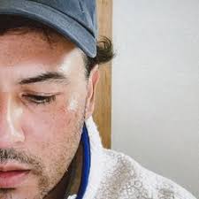 Robbie Masters Copywriter & Creative