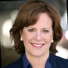 Karen Dalzell's Instagram, Twitter & Facebook