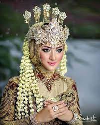 Check spelling or type a new query. Reposting Wadahpengantin Inspiration From Elysabeth Wijaya Make Up Sunda Siger Hijab Wedding Hijab Makeup Wedding Hijab Wedding Bridesmaids