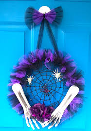 Many images on this site are strictly inspirational and we don't claim. How To Make A Tulle Halloween Spider Wreath Video