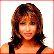 Frisuren mit pony sorgen für einen weichen, femininen und jugendlichen look. Frisuren Mittellang Stufig Fransig Mit Pony Mittellange Haare Frisuren Einfach Frisuren Halblang Frisuren Schulterlang