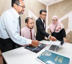 Company profile page for central spectrum m sdn bhd including stock price, company news, press releases, executives, board members, and contact information Mohamad Razif Abdul Wahab Apea Asia Pacific Enterprise Awards