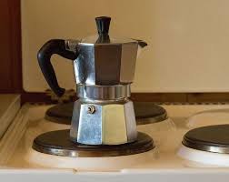 According to coffee experts, they produce stronger. Can You Use A Moka Pot On An Electric Stove