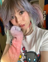 Hi all! I found this! I love the pastel colors!