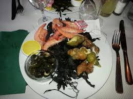 Moules Frites Picture Of Le Quai La Trinite Sur Mer Tripadvisor