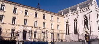 La bourse bienvenue à clermont de la fondation groupe esc clermont est destinée aux étudiants boursiers issus de classes préparatoires. Superieur A Puy De Dome 63