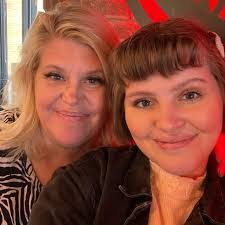 Deidre Howard's Instagram, Twitter & Facebook