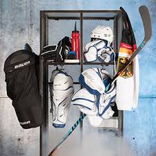 Eishockey ist eine sportart, für die man viel ausrüstung braucht. Eissportwelt De Eishockey Grosse Auswahl An Eishockey Ausrustung In Munchen Von Schlittschuhen Und T Blades Uber