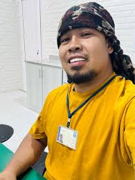 JR Smith, as always, giving us a picture perfect confused face 😂 CAPTION  THIS 🍾