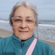 Doris Prado Aldecoa (@pradoaldecoa) • Instagram photos and videos