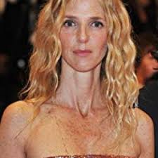 Sandrine Kiberlain (played by Sandrine Kiberlain) outfits