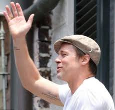 In between promoting two new movies, brad pitt found time to add a new tattoo to his arm — and fans are wondering if it has to do with angelina jolie. Brad Pitt Tattoos Best Tattoo Tattoo Examples Celebrities Tattoos