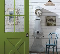 With both modern farmhouse and traditional farmhouse options available, there is an entry door to fit your home's needs. Cottage Trustile Doors