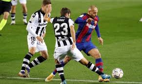 A great selection of clothing. Barca Braithwaite Schliesst Wechsel Aus