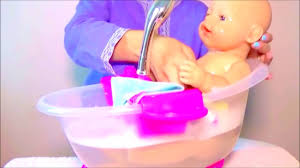 His brother and sister were never much for baby dolls, but he loves them something fierce. Hindi Urdu Baby Doll Bath Time Kids Pretend Play Change Diaper Bathtime Toys Fun Color Education Youtube