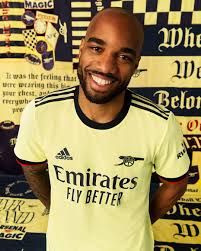 #arsenal #bukayosaka #aubamayeng enjoy match highlights, training and behind the scenes to get c. B R Football On Twitter Arsenal Release Their 2021 22 Away Kit