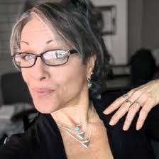 Tammy Smoak's Instagram, Twitter & Facebook