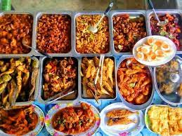 Selain asam pedas, pilihan lauk pauk makan tengahari seperti masak lemak daging salai, gulai ayam dan banyak lagi terdapat di restoran ini. 31 Tempat Makan Sedap Di Melaka 2019 Ini Kedai Restoran Terbaik