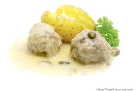Fleischballchen Mit Reis Und Kartoffeln In Heller Sauce Zubereitet Foodtempel Rezept Fleisch Fleischballchen Mit Reis Fleischklosschen