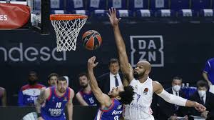 Dakikada 6 sayılık fark elde etti: Basketball Real Madrid Beat Anadolu Efes 80 76