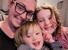 Gabrielle Collins's Instagram, Twitter & Facebook