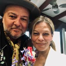 David Gogo updated their profile picture.