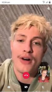 Now wey Wike and SIM Don Reconcile, How this man wan do? . WARNING: Nobody  should laugh under this post 😁😁