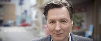 Sachs spielt seit 29 jahren den klausi: Nes N0ayh0nkpm