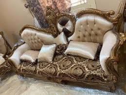 شراء الاثاث المستعمل بالطائف والحوية بافضل واغلى سعر بالطائف شراء المكيفات المستعملة المطابخ غرف النوم اثاث الفلل القصور ال Home Decor Decor Chesterfield Chair