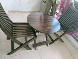 Tuck a round table with a pedestal base into a corner for a snug eating area. Round Dining Table Buy Round Dining Table Set Online At Low Price In India