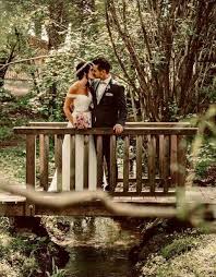 Zu Eurer Hochzeit Wunschen Wir Euch Alles Gluck Der Welt Mogen Alle Eure Traume In Erfullung Gehen Alles Liebe Und Nur Das Beste Fu Brautladen Hochzeit Braut