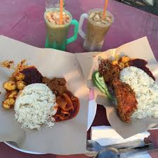Good authentic foodtruck nasi lemak. 8 Best Nasi Lemak Spots In Johor For All Foodies To Try Out Johor Foodie